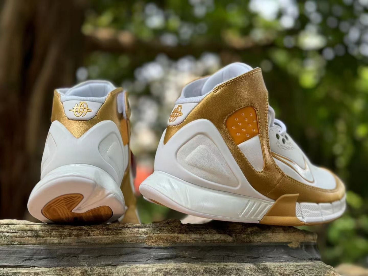 "Golden Armor" Nike Zoom Kobe 2K5 High-Top Sneakers - product image from the listing.