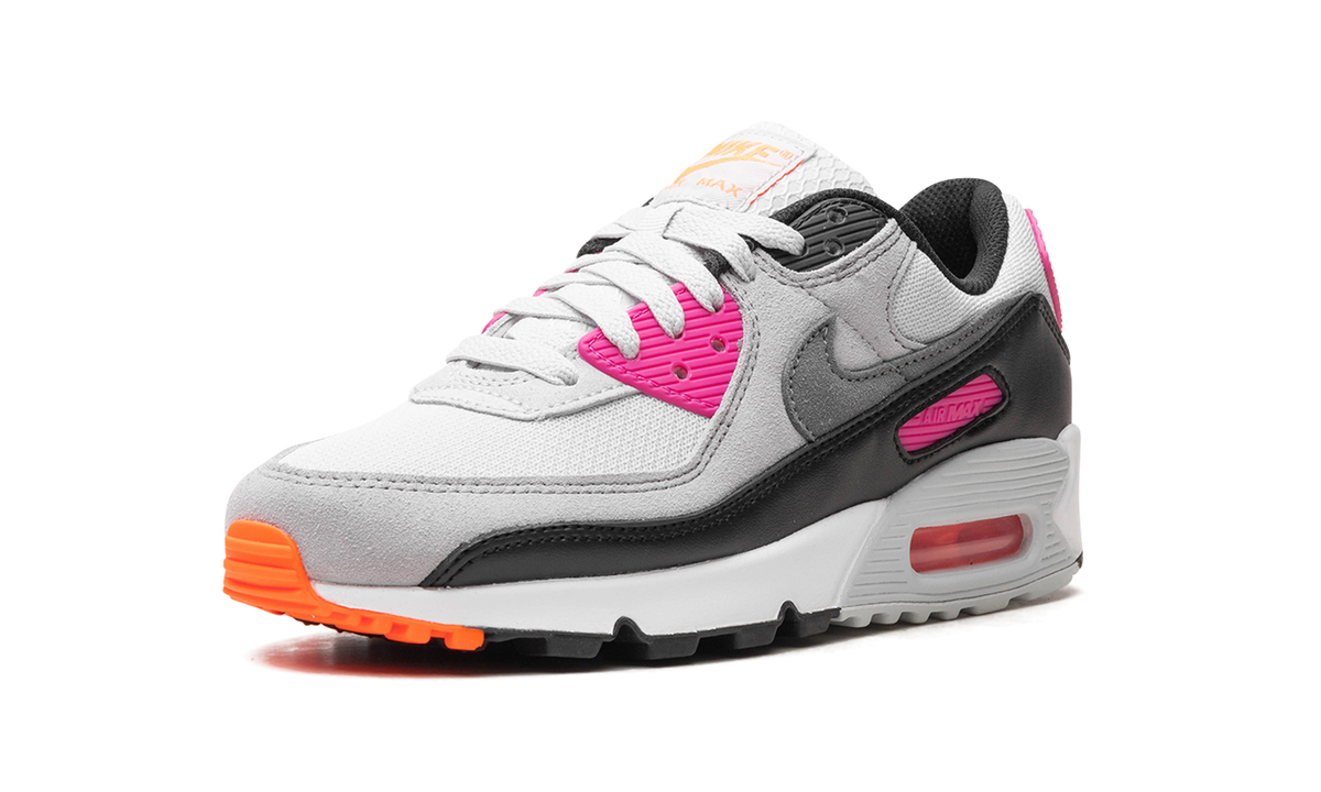 "Dunkin' Donuts" FN6958 003 - Air Max 90 - product image from the listing.