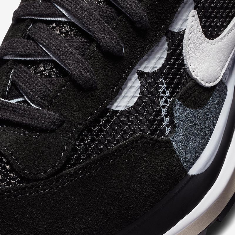 Nike sacai VaporWaffle CV1363-001 Sneakers in Black White - product image from the listing.
