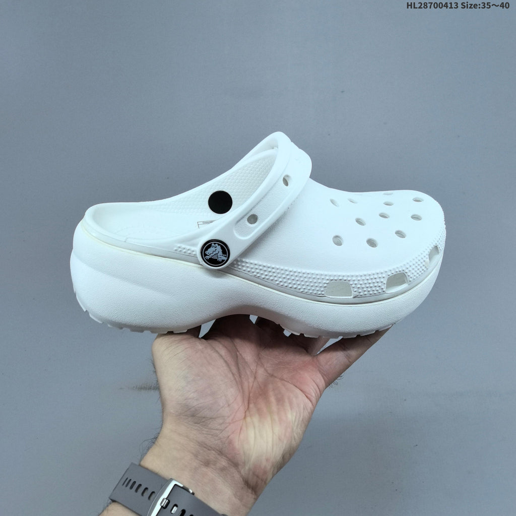 White and Black Crocs Classic Clog Platform - product image from the listing.