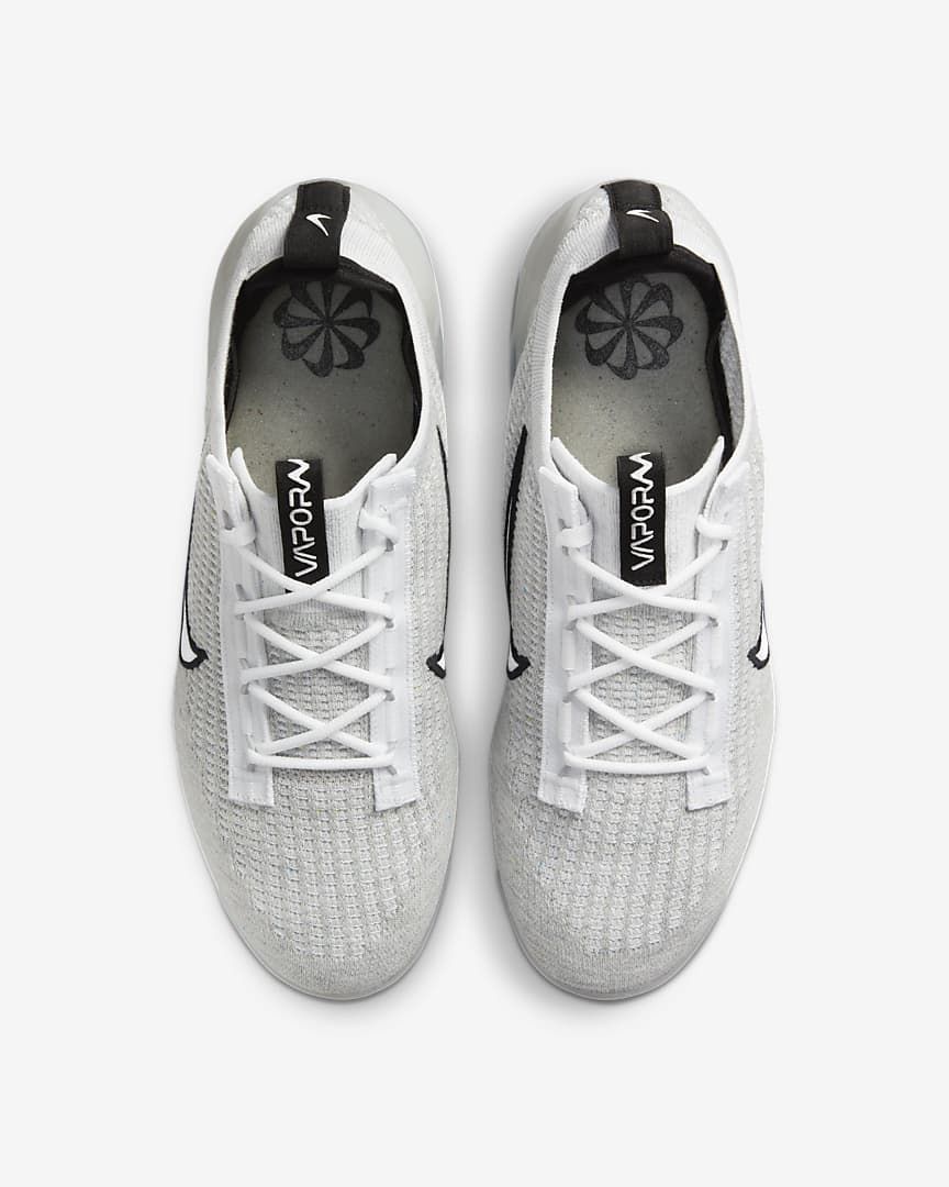 Nike Air VaporMax 2021 Flyknit Trainers DH4084-100 - product image from the listing.