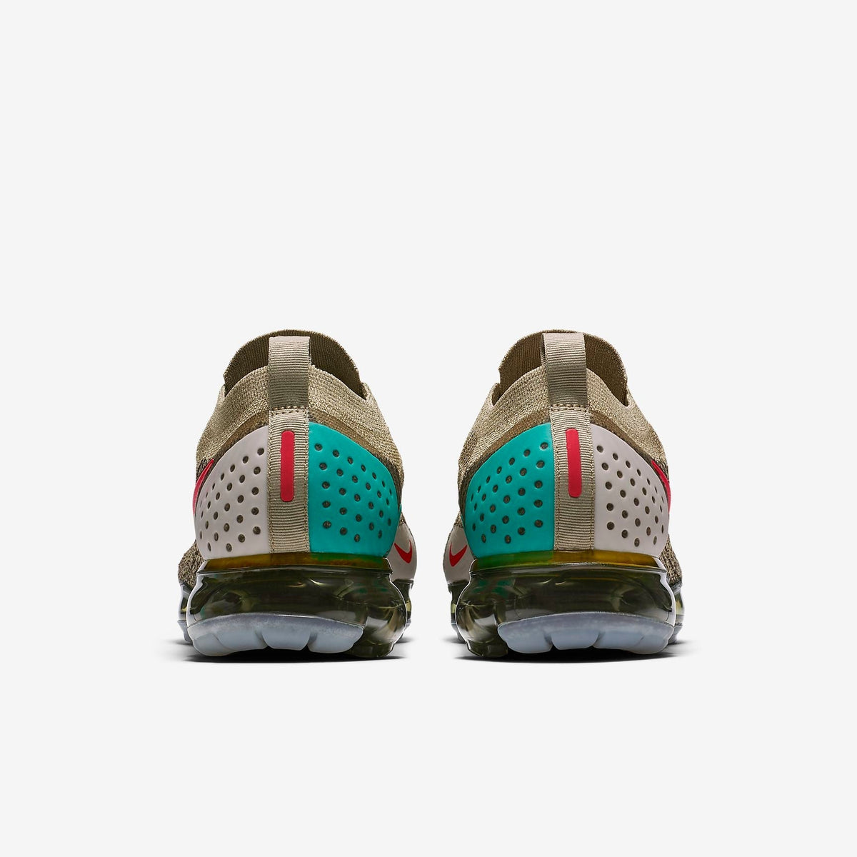 Nike Air VaporMax Flyknit MOC 2 Trainers AH7006-200 - product image from the listing.