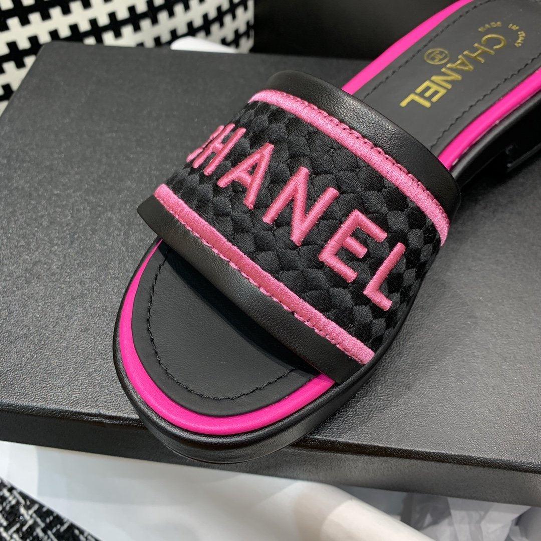 Sandals by Chanel - product photo shown in the listing for this item.