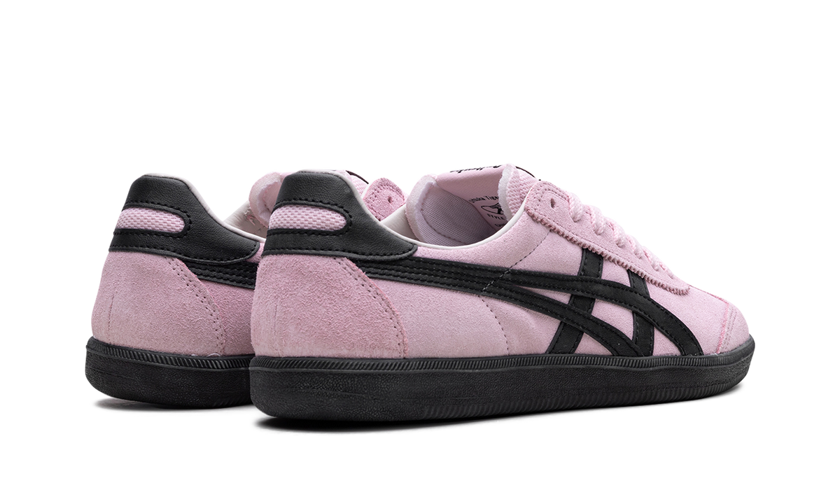Onitsuka Tiger Tiger Tokuten in Pink Black 133312 - product image from the listing.
