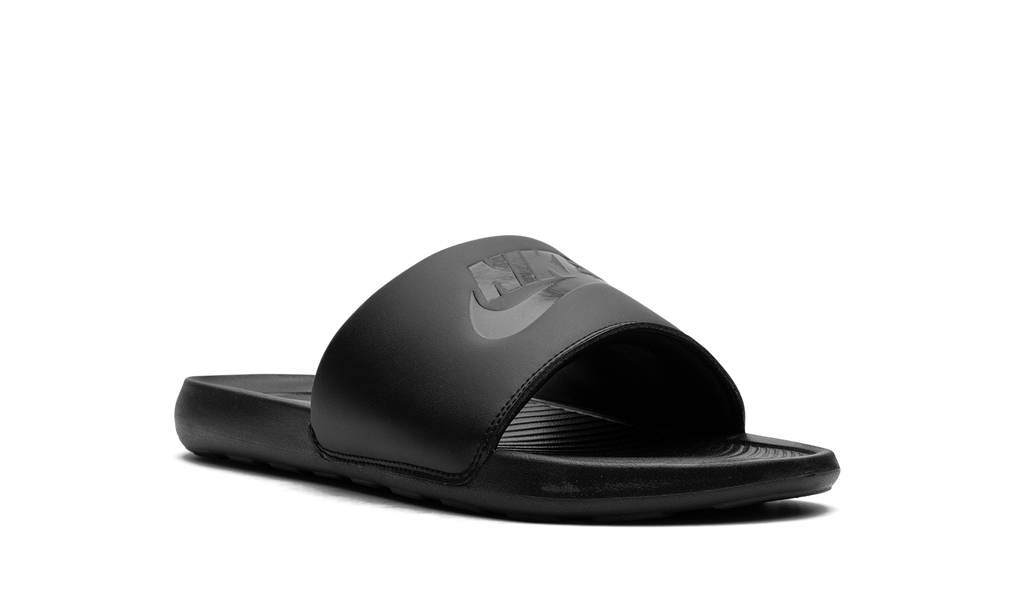 "victori one" NIKE VICTORI ONE SLIDE CN9675 003 - product image from the listing.