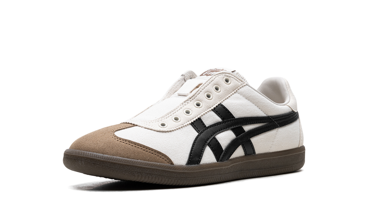 Onitsuka Tiger Tokuten Slip On in White Brown Black 132691 - product image from the listing.