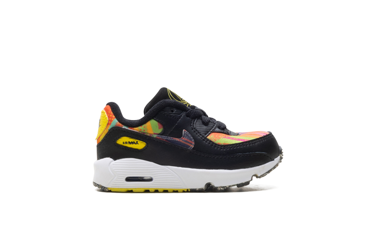 "Familia" Air Max 90 TD DM6919 900 - product image from the listing.