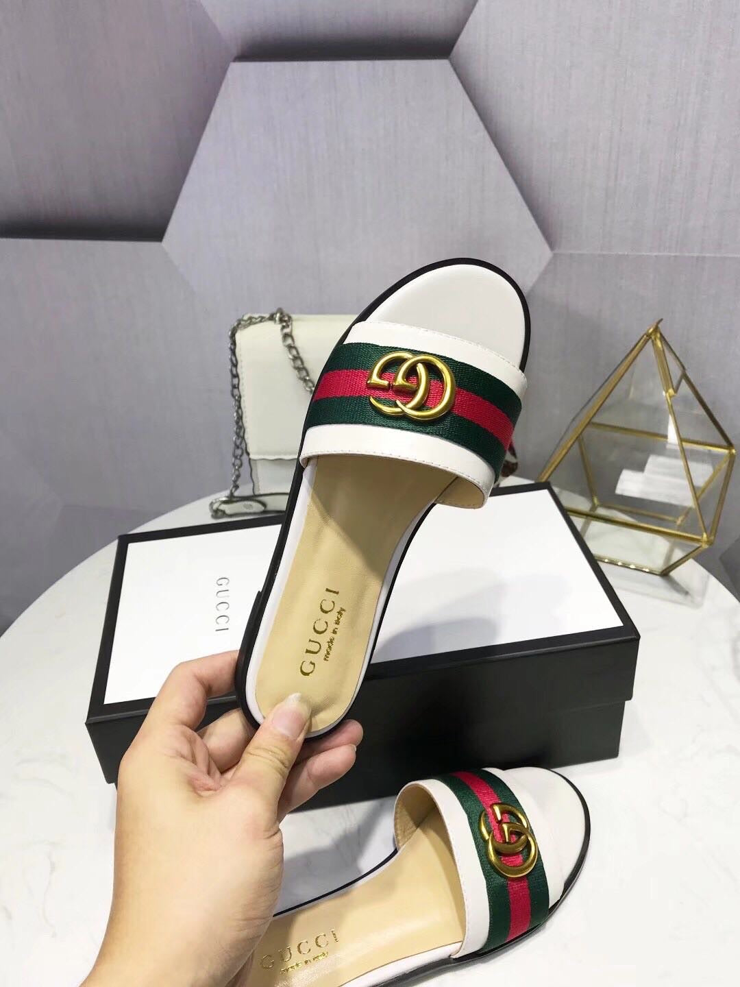 slides by Gucci - product photo shown in the listing for this item.