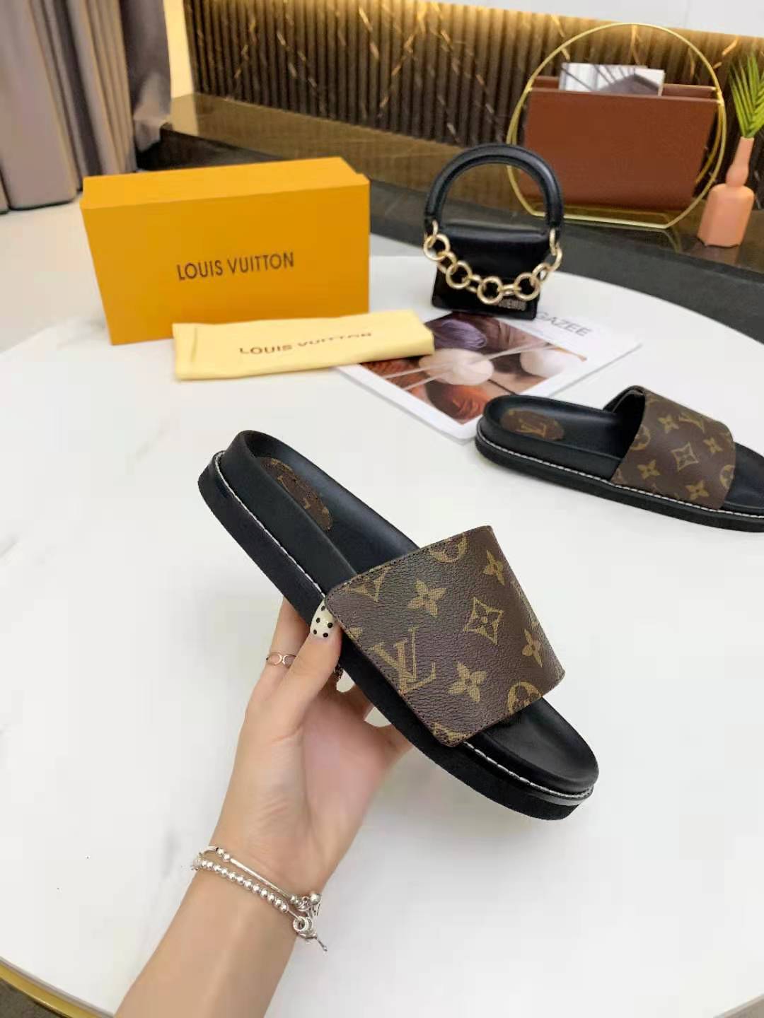 slides new 2021 35-41 by LV - product image from the listing.