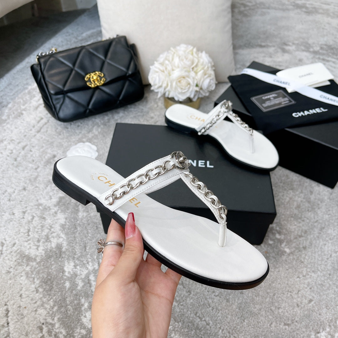 slides by Chanel - product photo shown in the listing for this item.