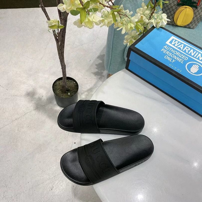 slides by Gucci - product photo shown in the listing for this item.