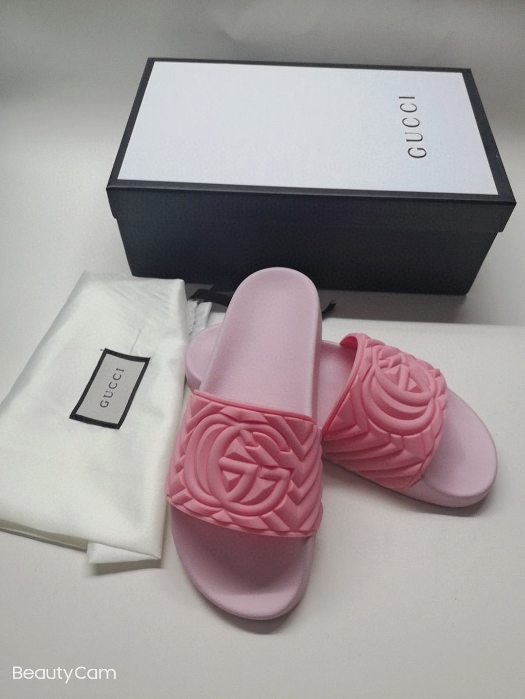 4 colors by Gucci - product photo shown in the listing for this item.
