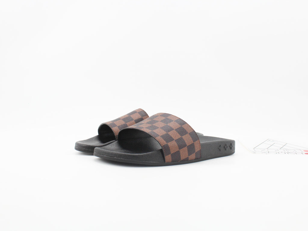 waterfront Slide by Louis Vuitton - product image from the listing.