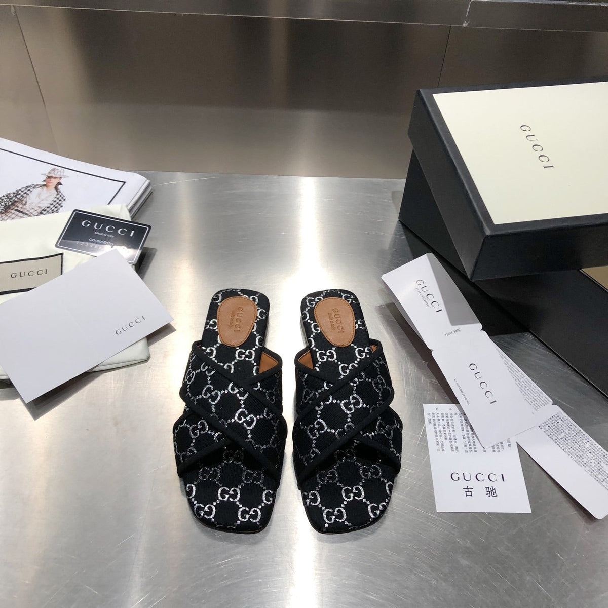 slides 2021 by Gucci - product photo shown in the listing for this item.