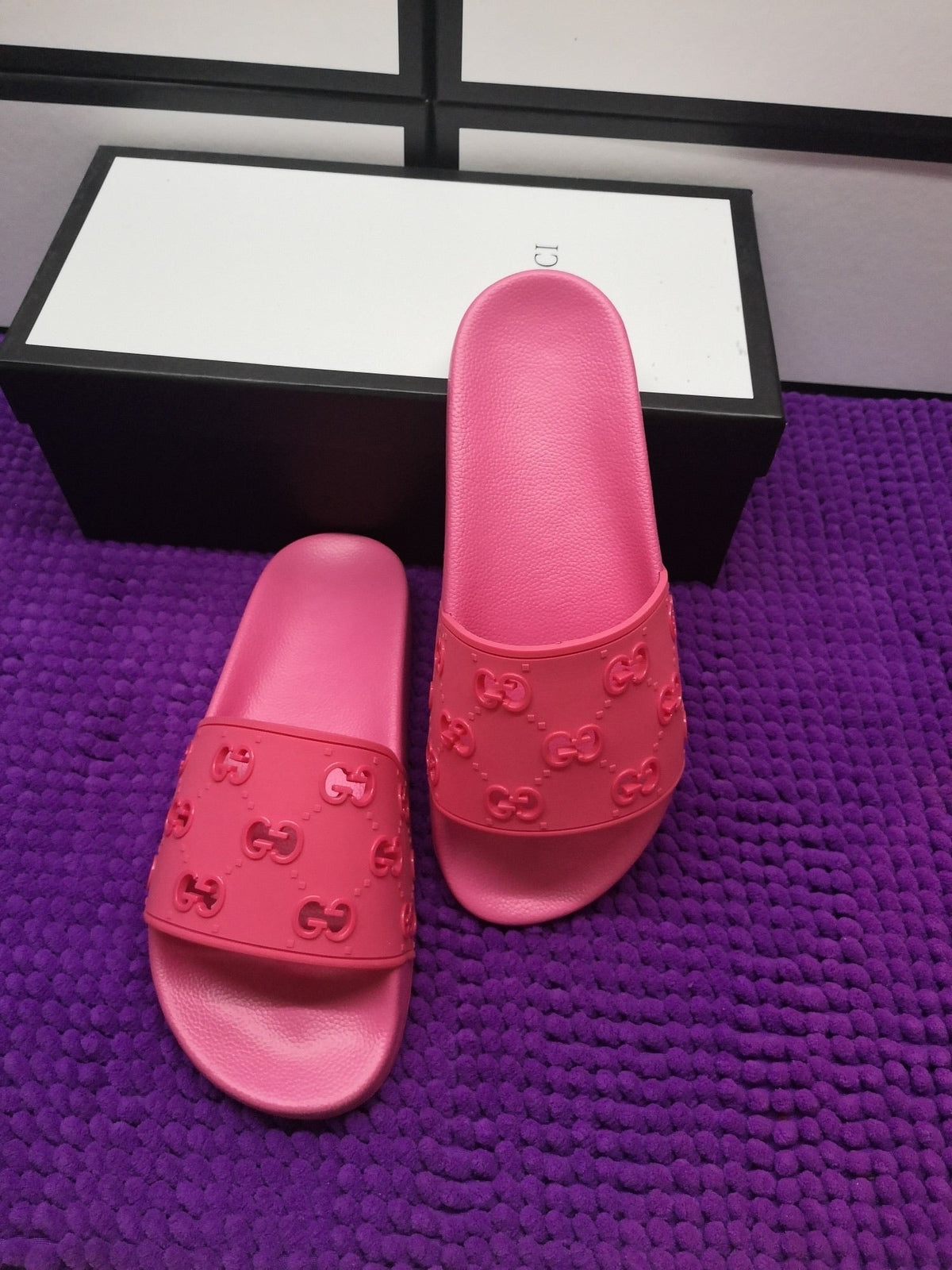 3 colors by Gucci - product photo shown in the listing for this item.