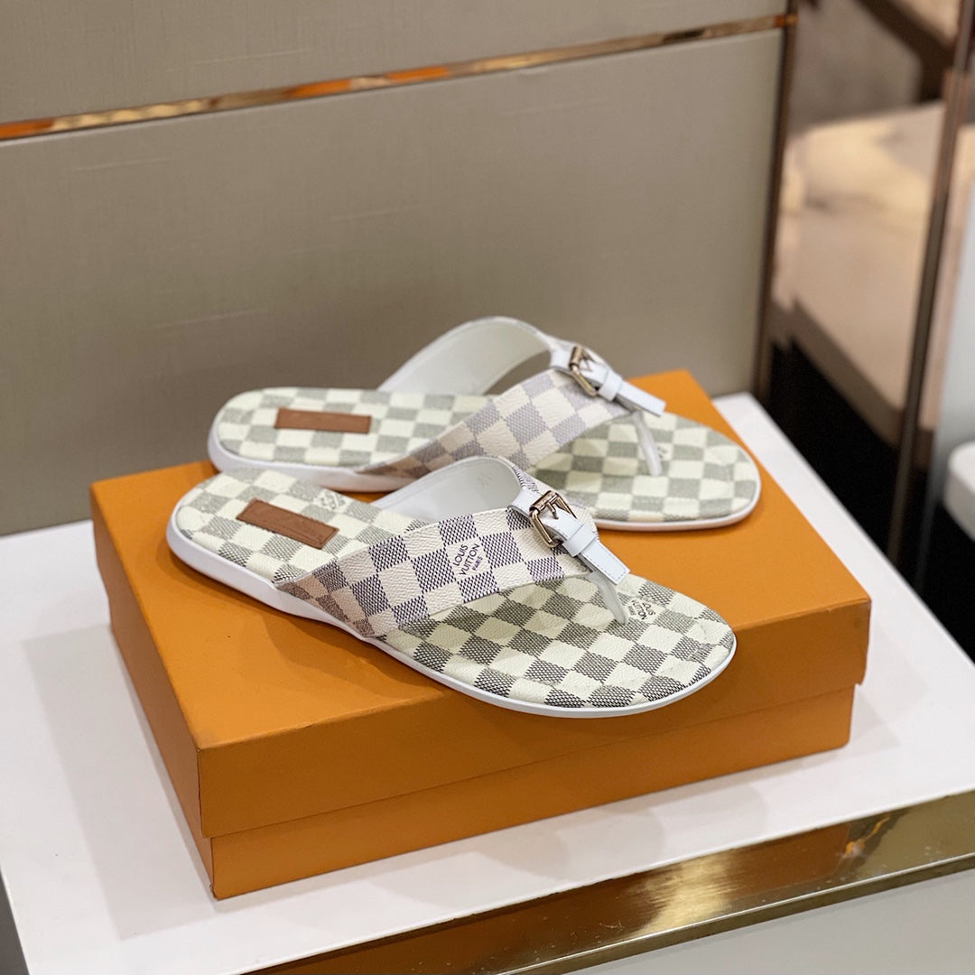 Men's Louis Vuitton Slippers - product image from the listing.