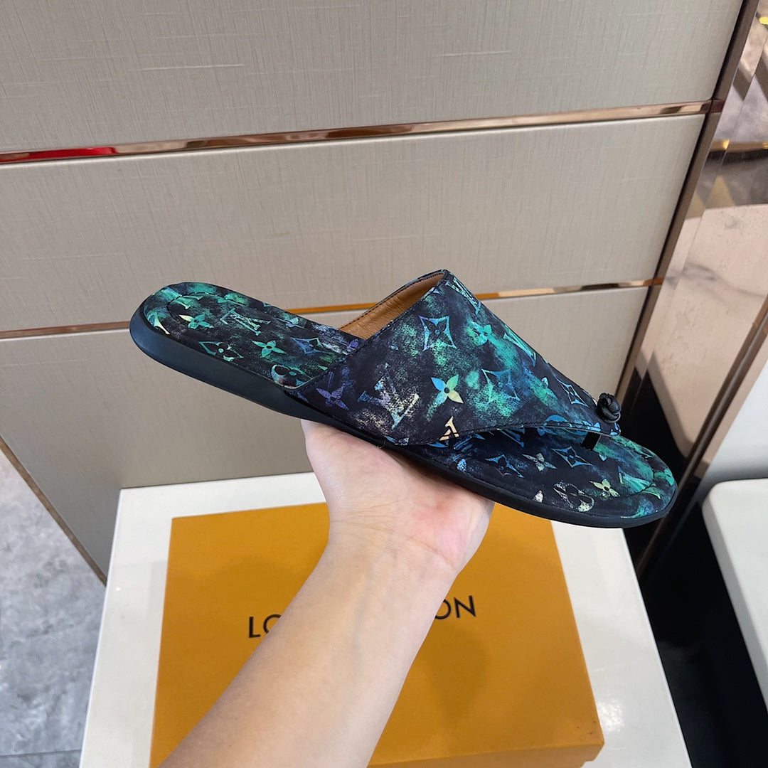 Men's Louis Vuitton Slippers - product image from the listing.