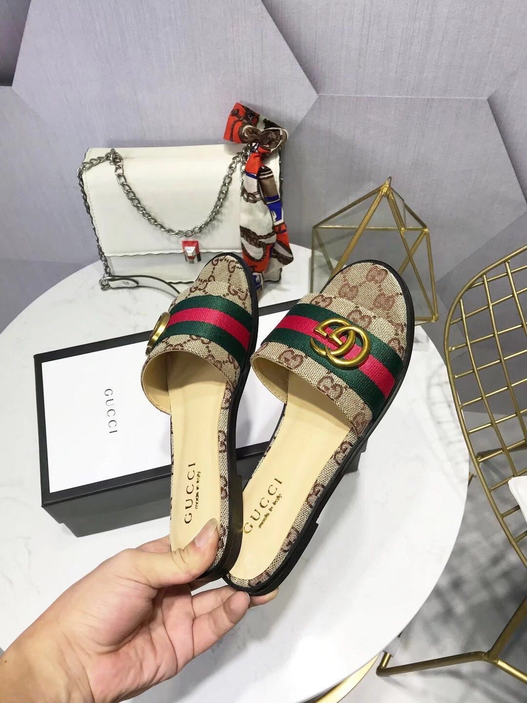 slides by Gucci - product photo shown in the listing for this item.