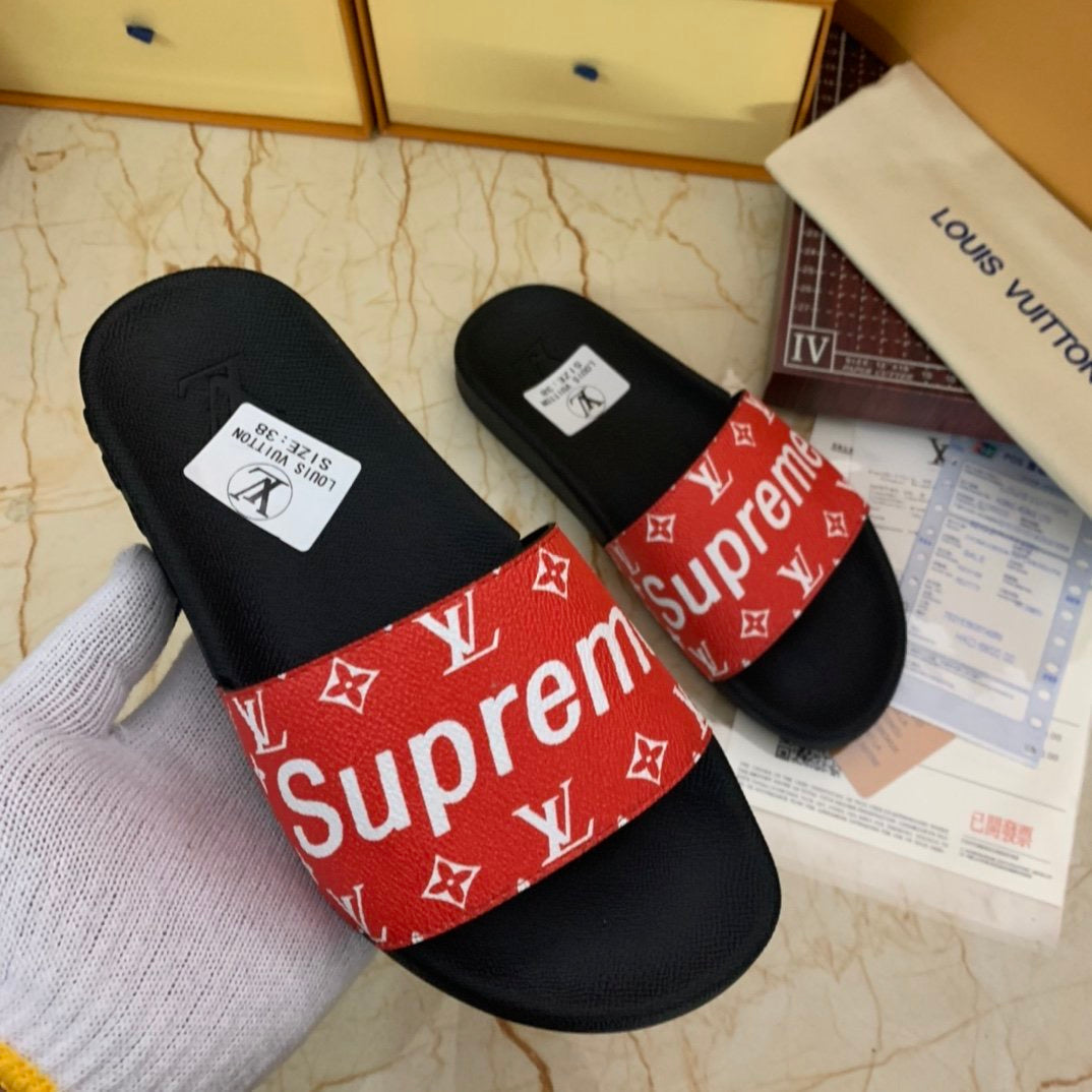 L O G O - S L I D E S (3 Colours Available) - LV x S U P R E M E - product image from the listing.