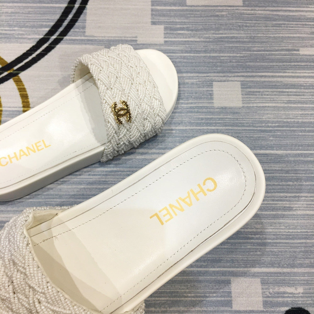 slides by Chanel - product photo shown in the listing for this item.
