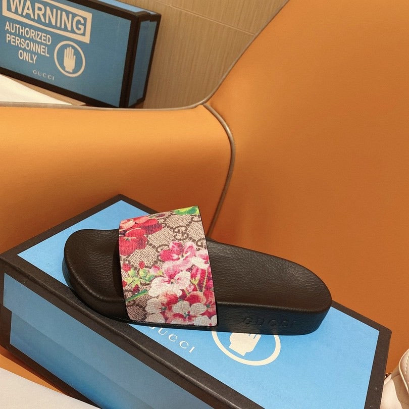 floral by Gucci - product photo shown in the listing for this item.