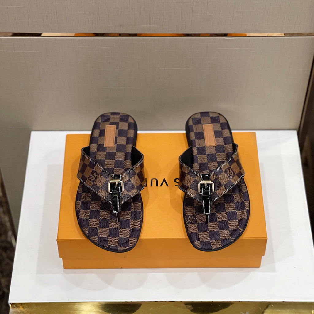 Men's Louis Vuitton Slippers - product image from the listing.