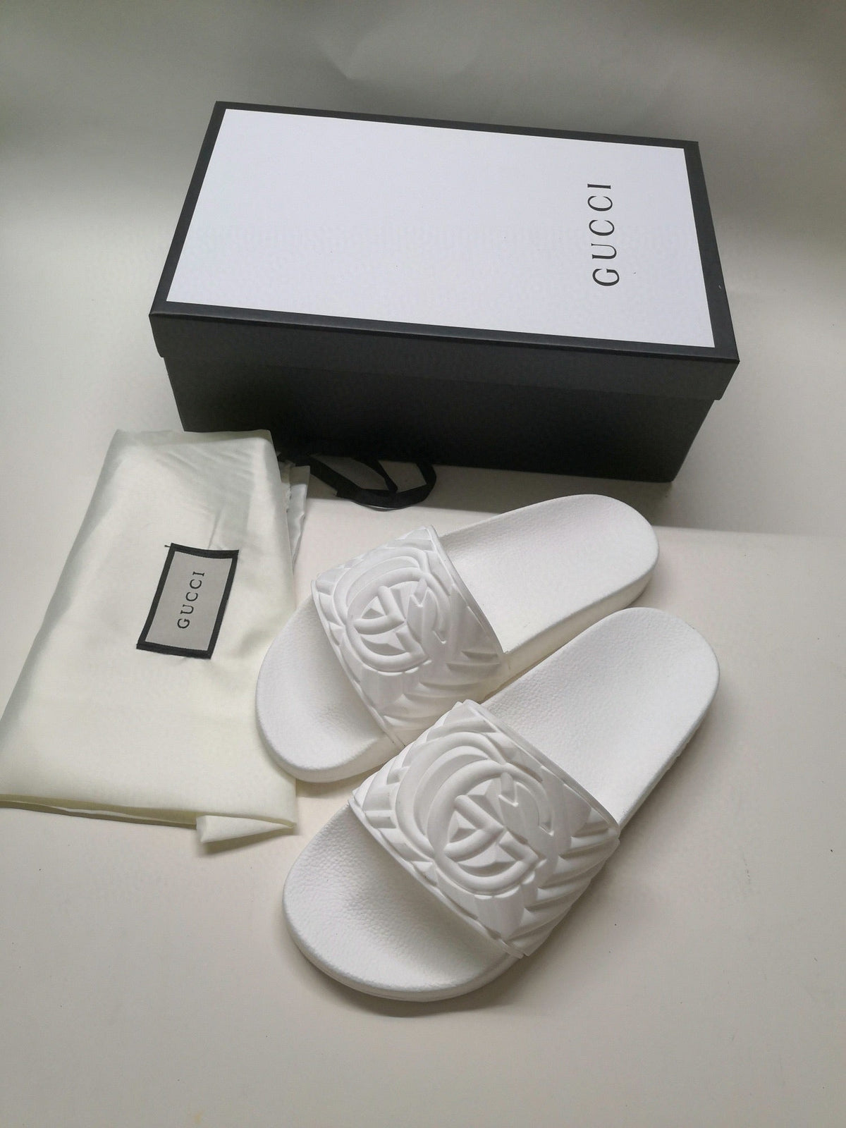 4 colors by Gucci - product photo shown in the listing for this item.