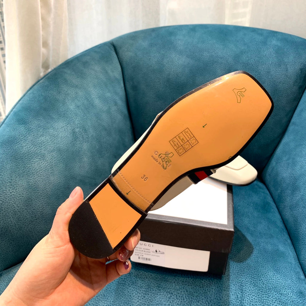 slides by Gucci - product photo shown in the listing for this item.