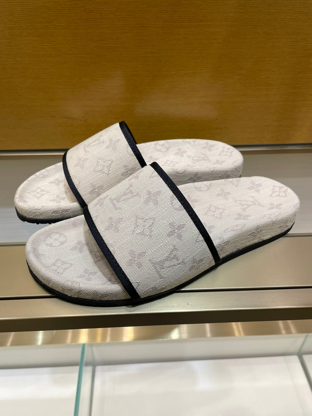 Men's Louis Vuitton Slides - product image from the listing.