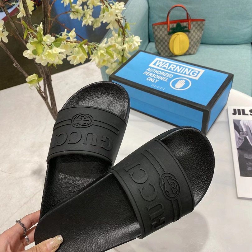slides by Gucci - product photo shown in the listing for this item.