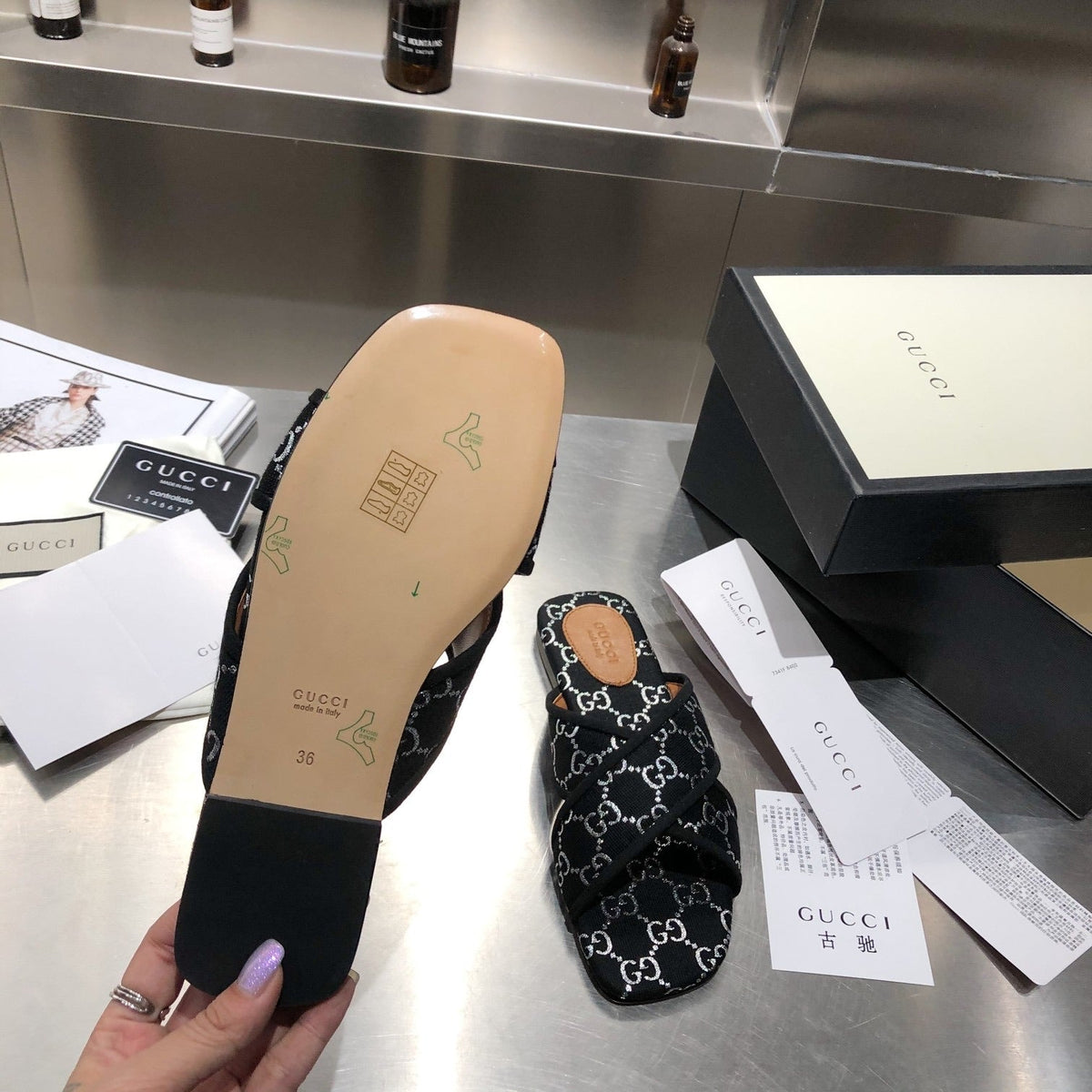 slides 2021 by Gucci - product photo shown in the listing for this item.