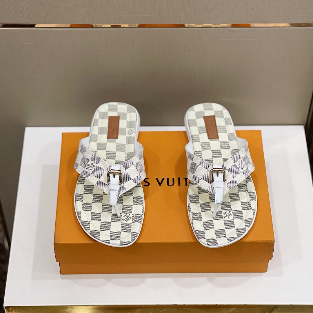 Men's Louis Vuitton Slippers - product image from the listing.