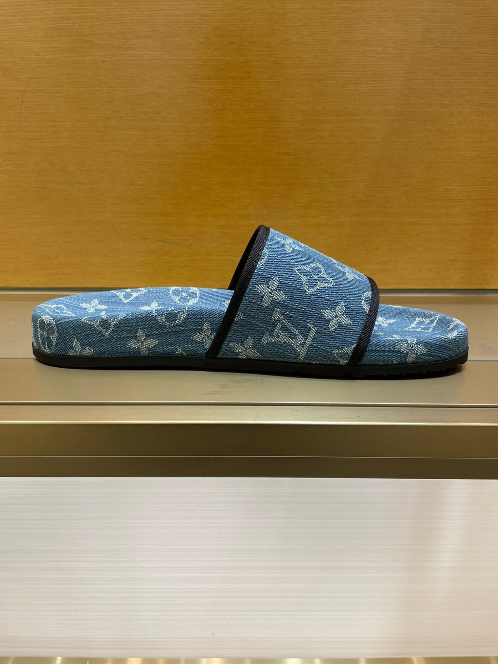Men's Louis Vuitton Slides - product image from the listing.