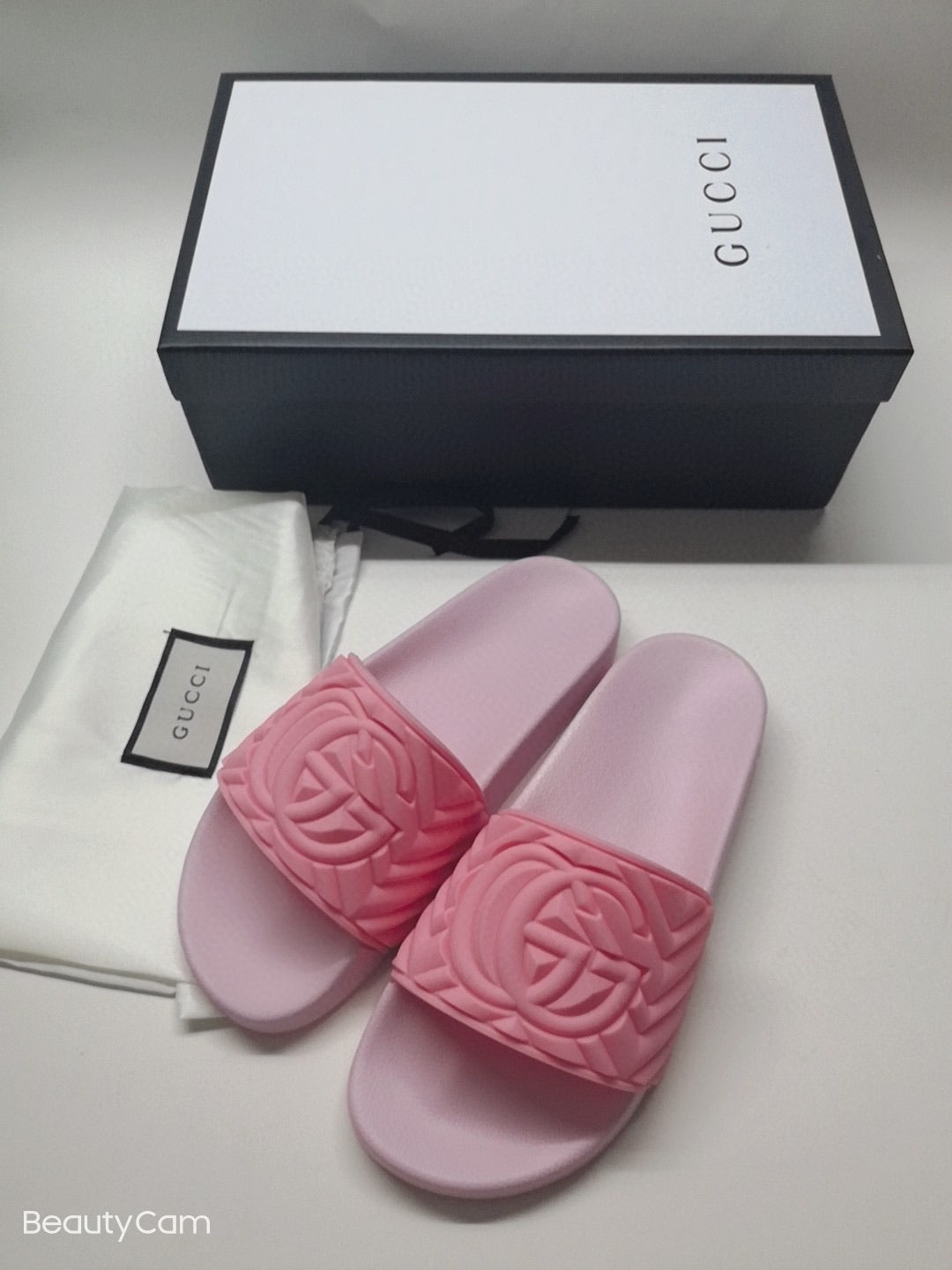 4 colors by Gucci - product photo shown in the listing for this item.