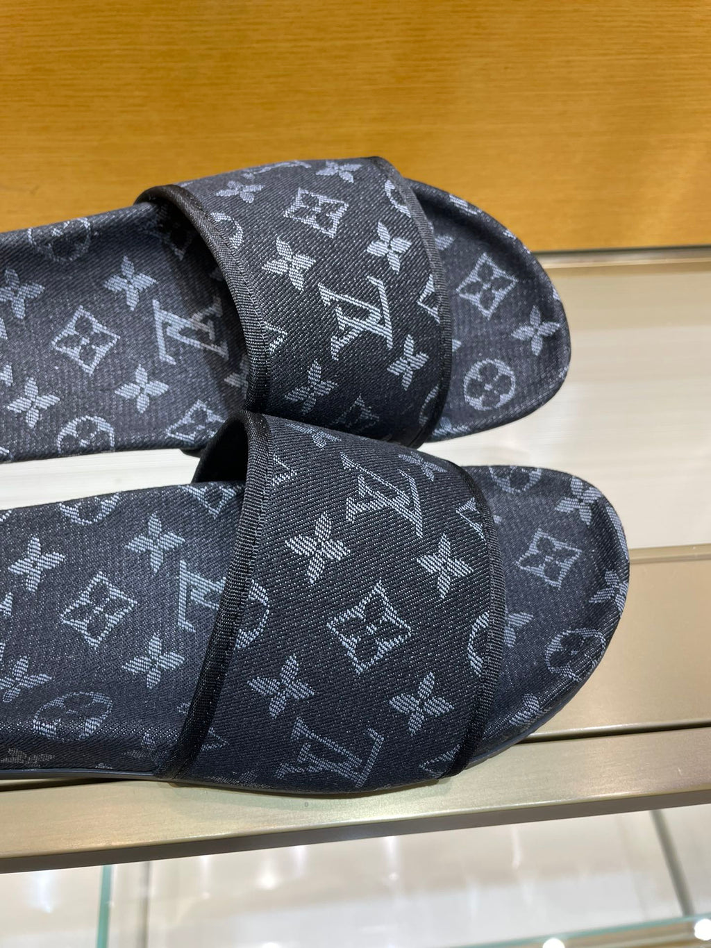 Men's Louis Vuitton Slides - product image from the listing.