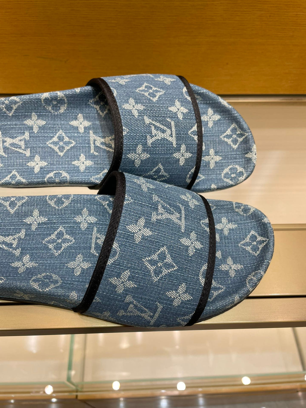 Men's Louis Vuitton Slides - product image from the listing.