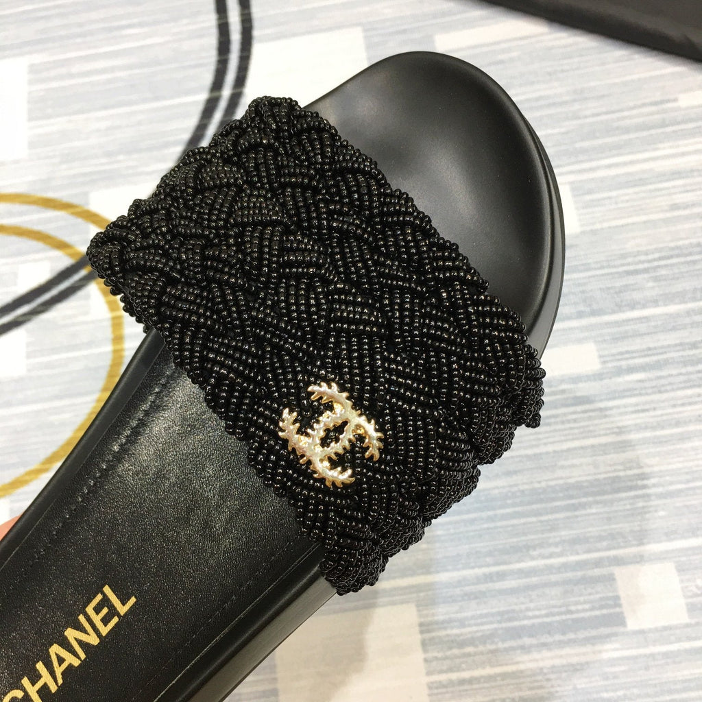slides by Chanel - product photo shown in the listing for this item.