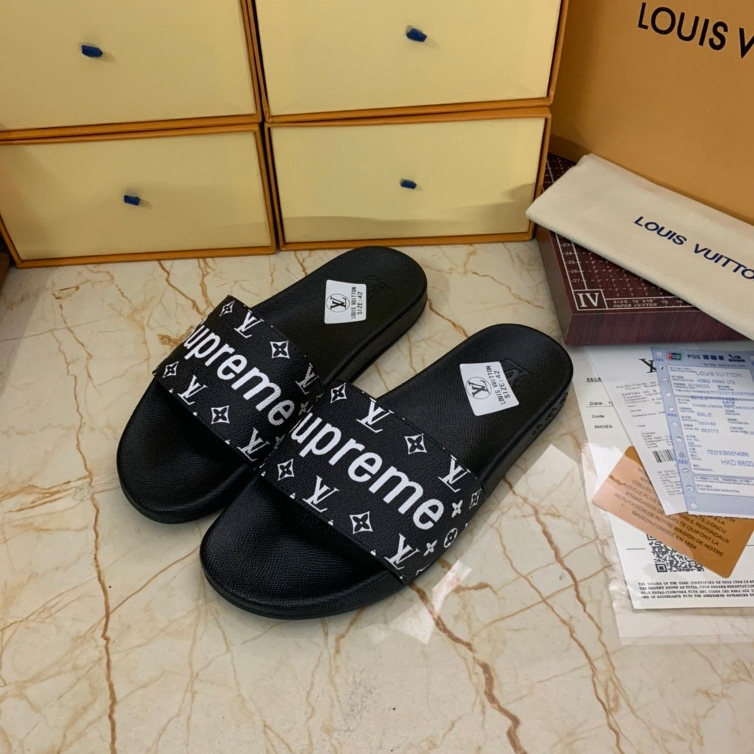 L O G O - S L I D E S (3 Colours Available) - LV x S U P R E M E - product image from the listing.