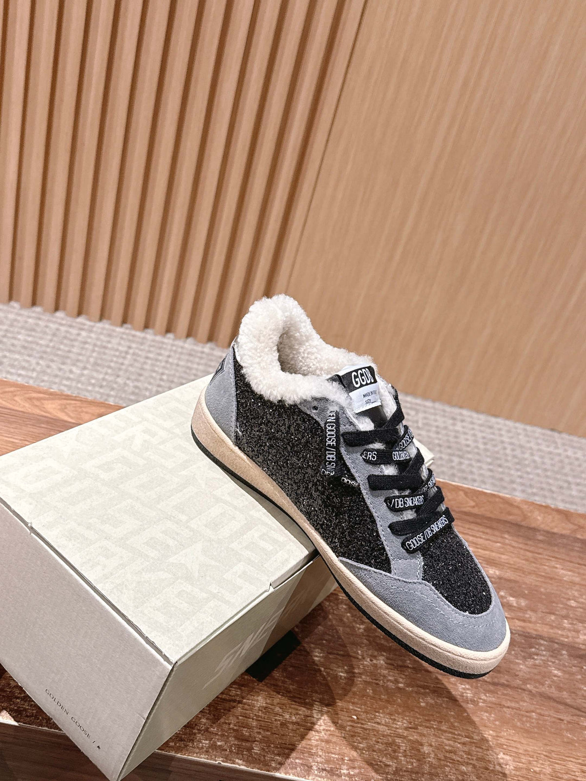 Golden Goose 2025 Wool-Lined Dirty Trainers Light Gray mix Black Suede 444261 - product image from the listing.