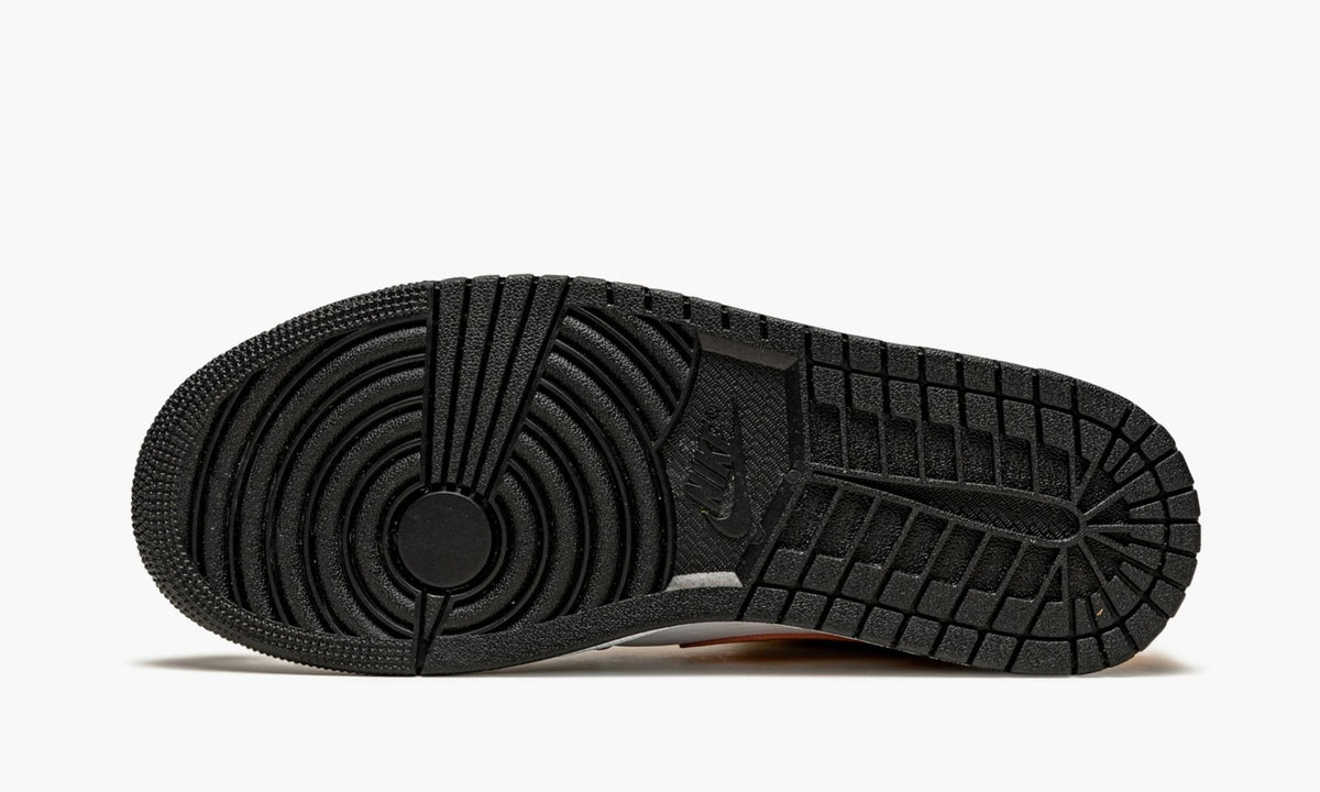 "University Gold" Jordan 1 Mid - product image from the listing.