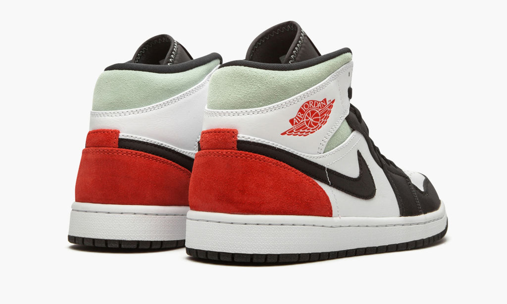 Red Grey Black Toe - Jordan 1 Mid SE - product image from the listing.