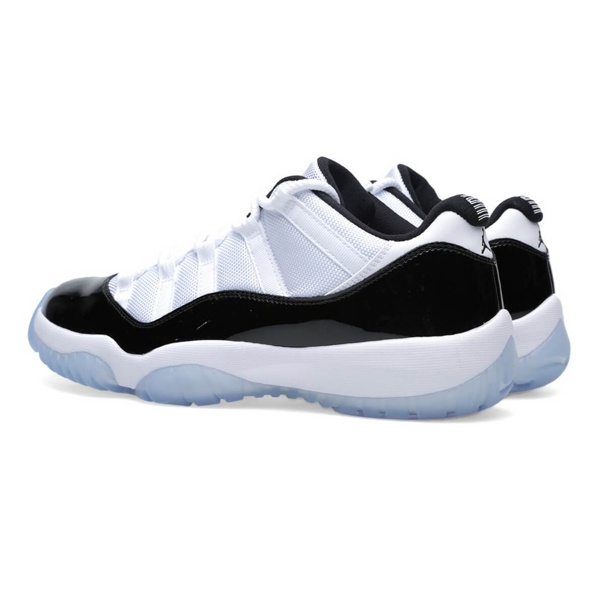Concord - Jordan 11 Retro 528895 - product image from the listing.