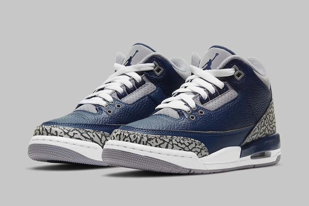 Georgetown (2021) - Jordan 3 Retro - product image from the listing.
