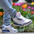 True Blue (2016) - Jordan 3 Retro - product image from the listing.