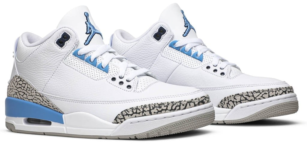 UNC (2020) - Jordan 3 Retro - product image from the listing.