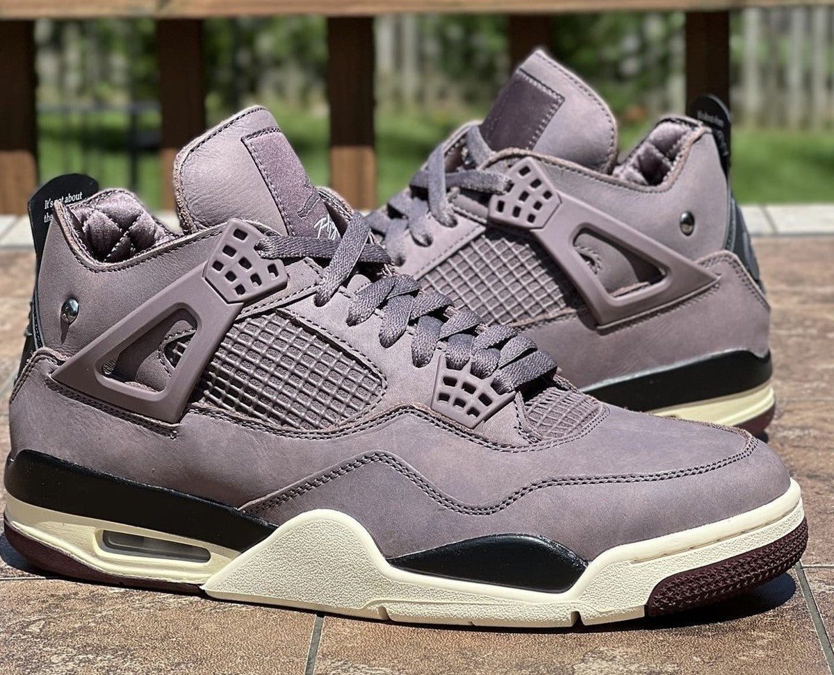 A Ma Mani??re Violet Ore - Jordan 4 Retro - product image from the listing.