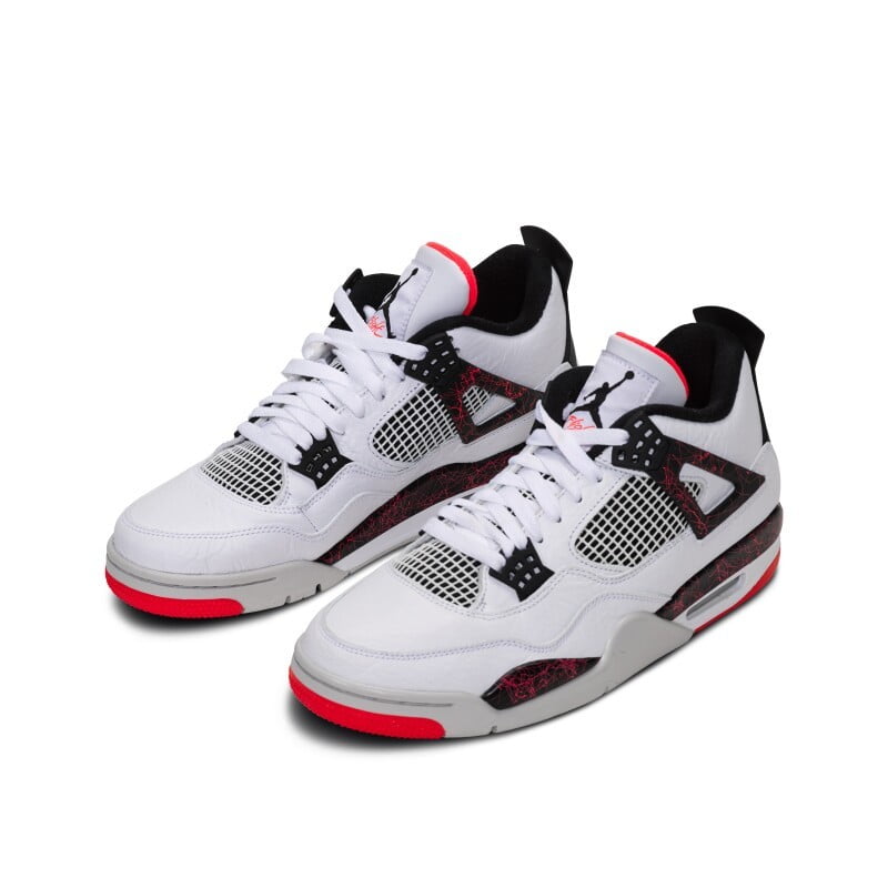 Flight Nostalgia - Jordan 4 Retro - product image from the listing.