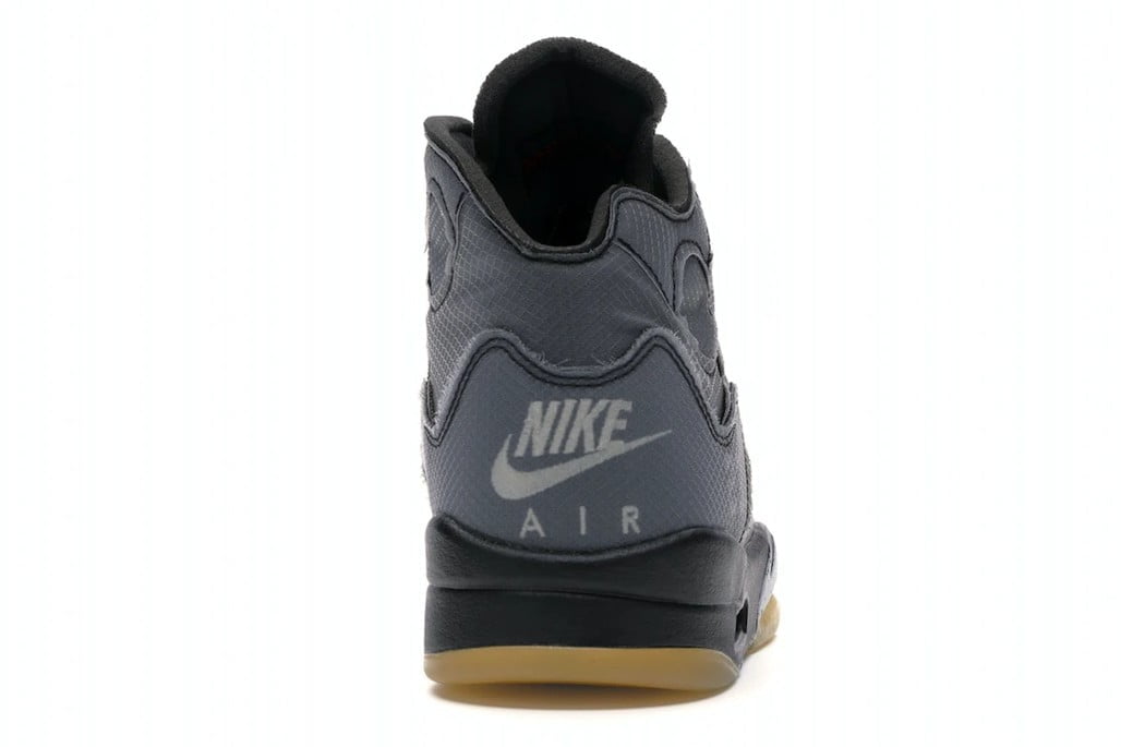 Off-White Muslin - Jordan 5 Retro - product image from the listing.