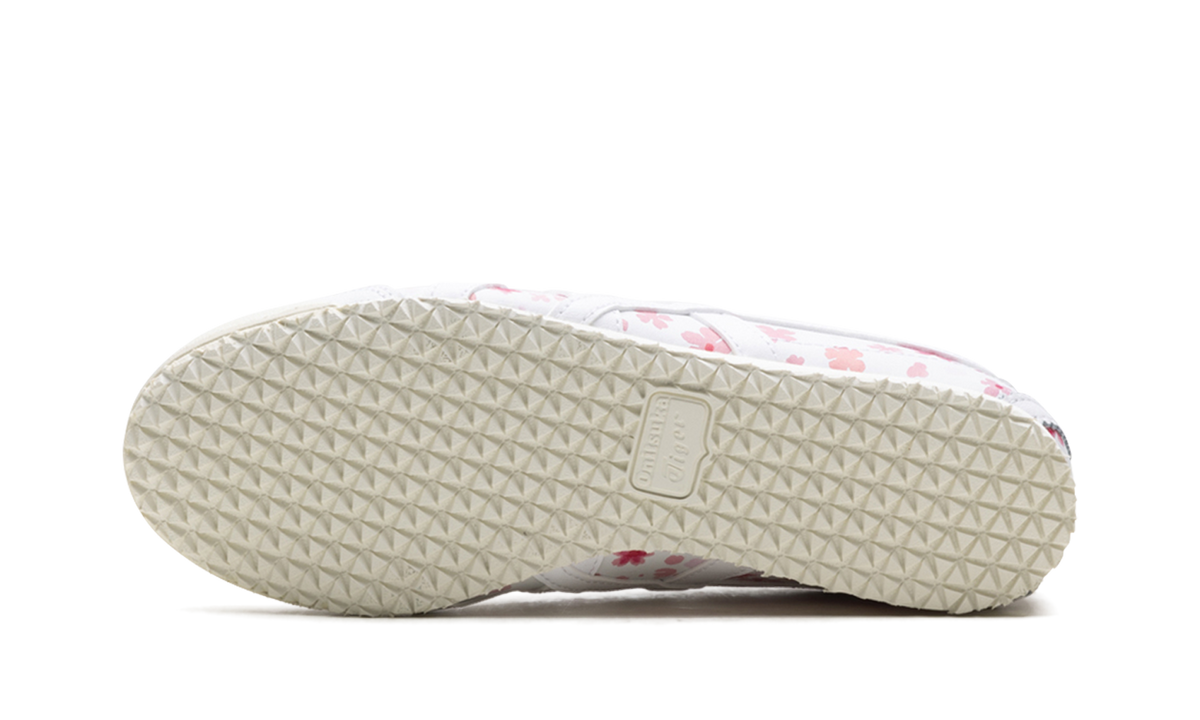 Onitsuka Tiger Mexico 66 in White Cherry Blossom 147970 - product image from the listing.