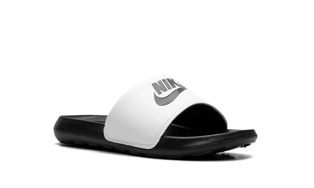"Black White" Victori One Slide CN9675-005 - product image from the listing.